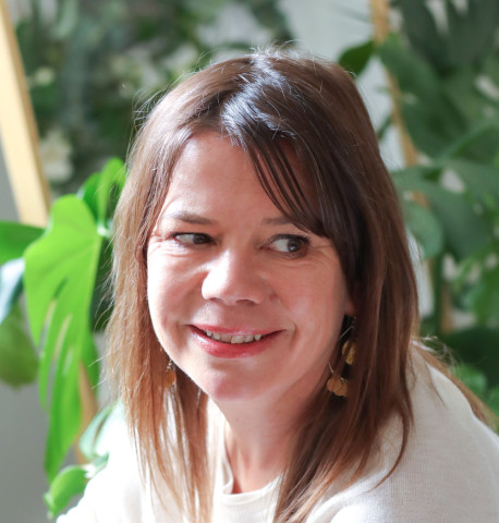 Cora Kemp